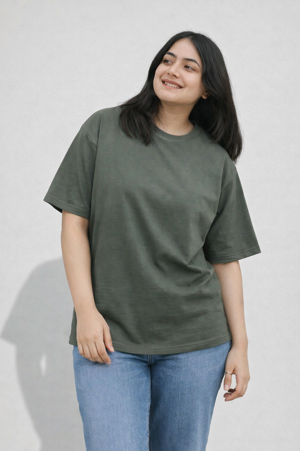 RELAXED FIT OVERSIZED T-SHIRT- Vineyyard Green – KOR Store