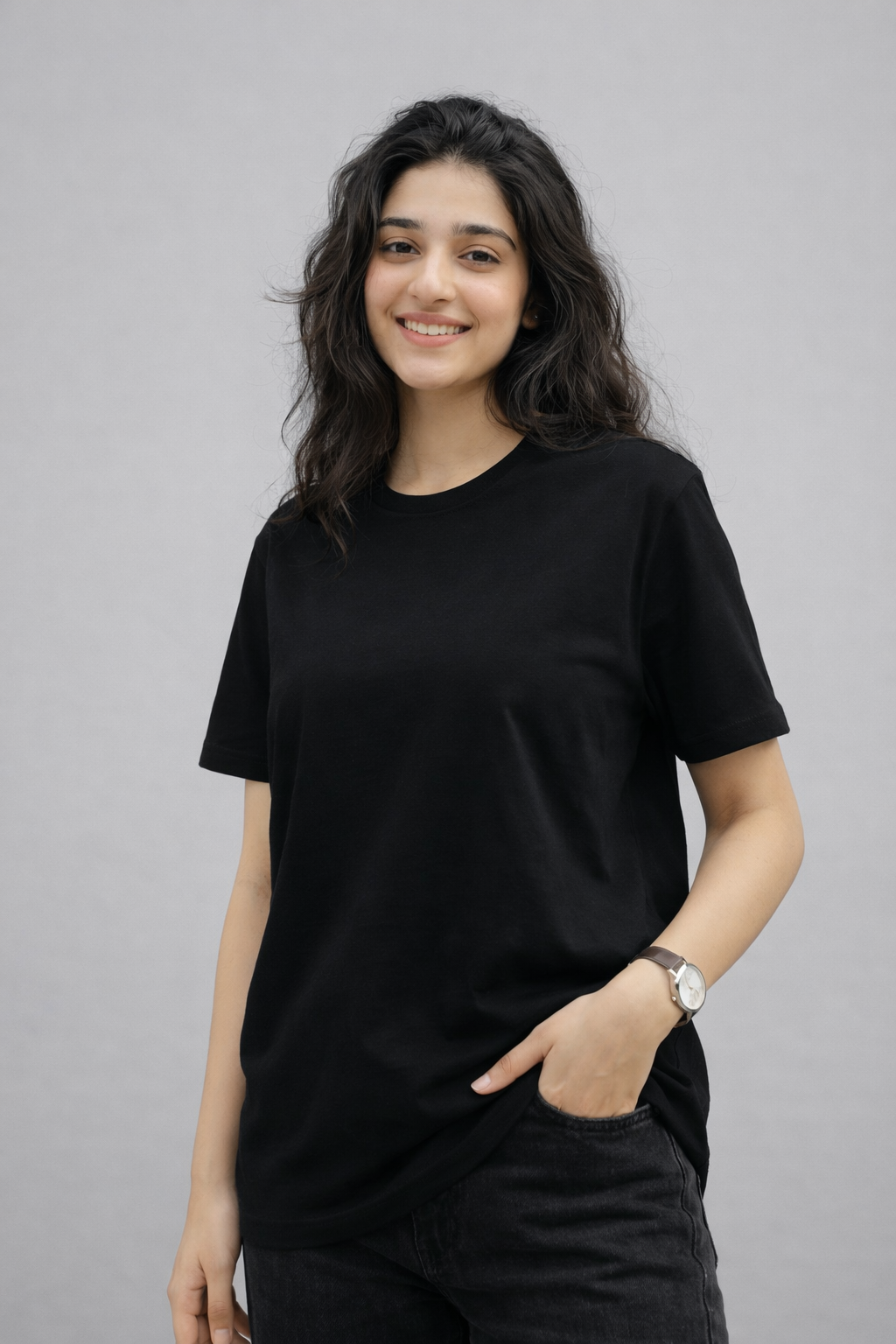THE EVERYDAY ESSENTIAL TEE- Black